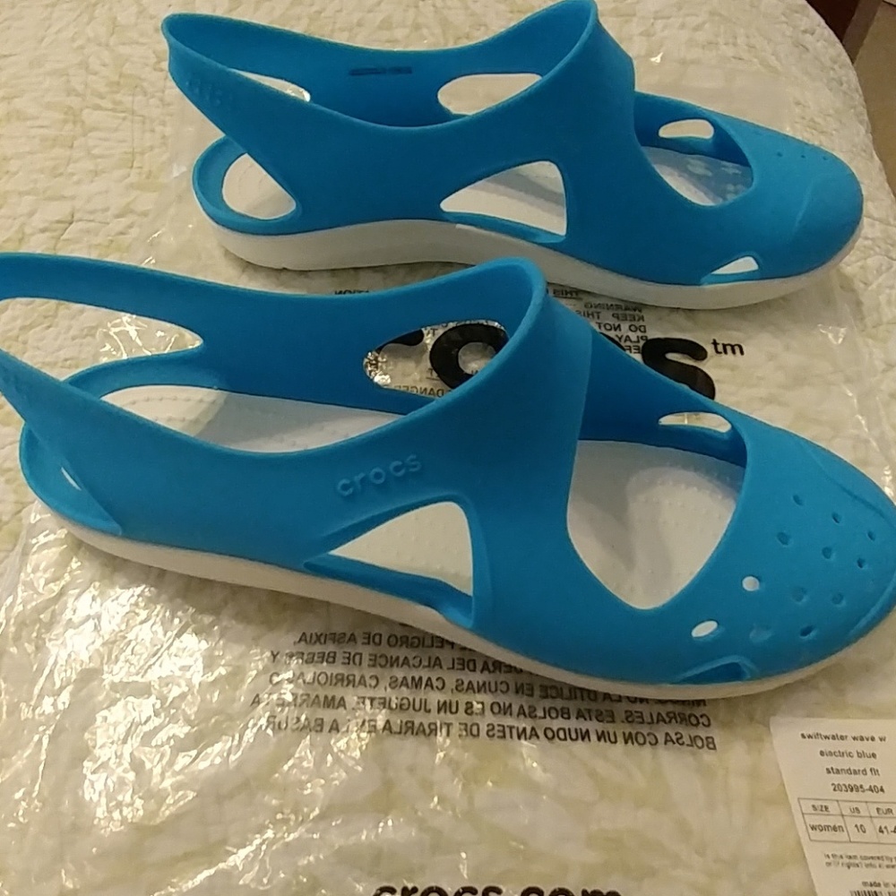 Swiftwater Wave Electric Blue Water Shoes